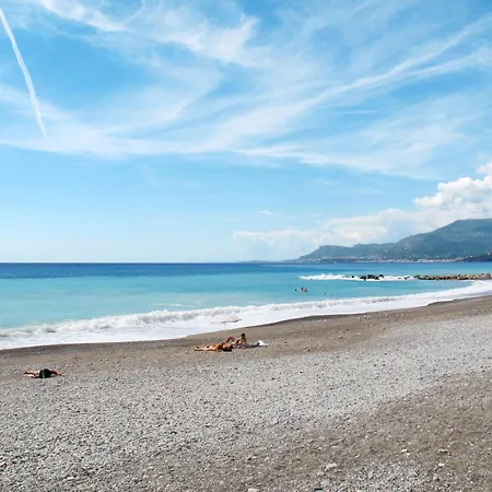 Vico Della Ronda Studio Apartment